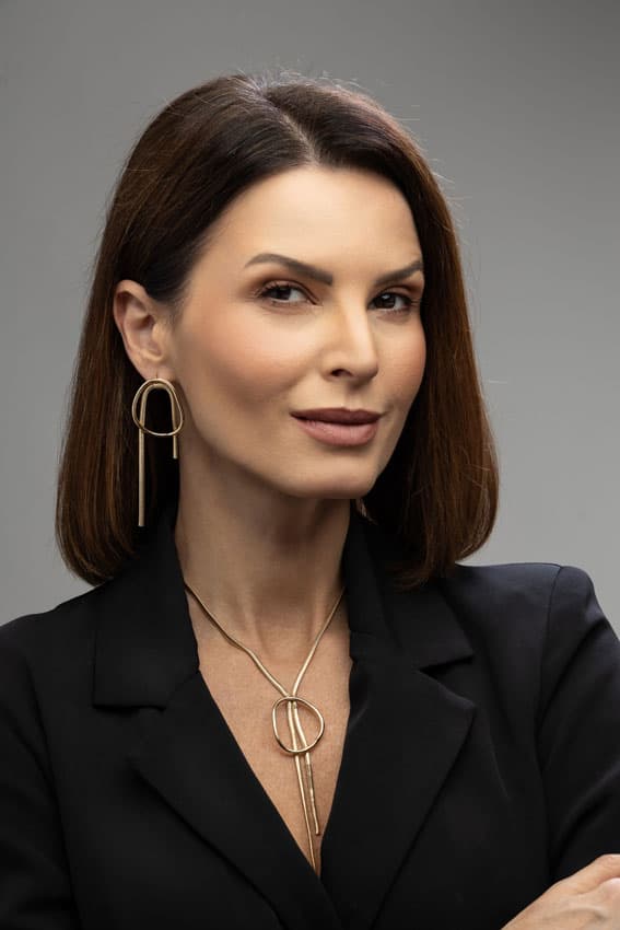 Carolina Refinetti at Work