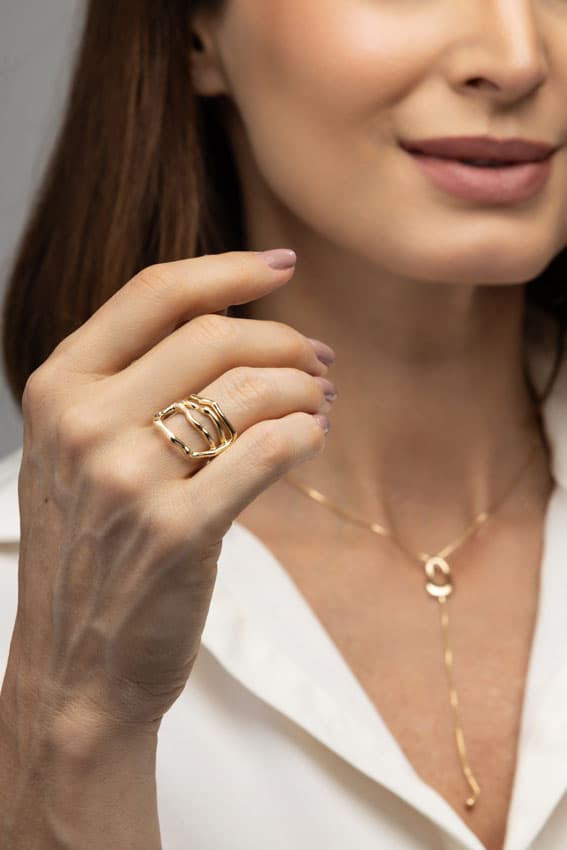 Lookbook — Editorial Portrait