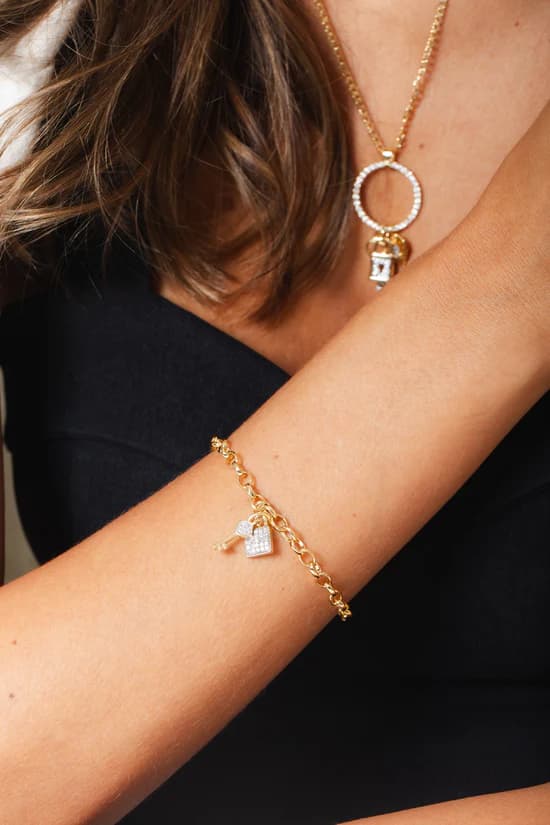 Carolina Refinetti jewelry