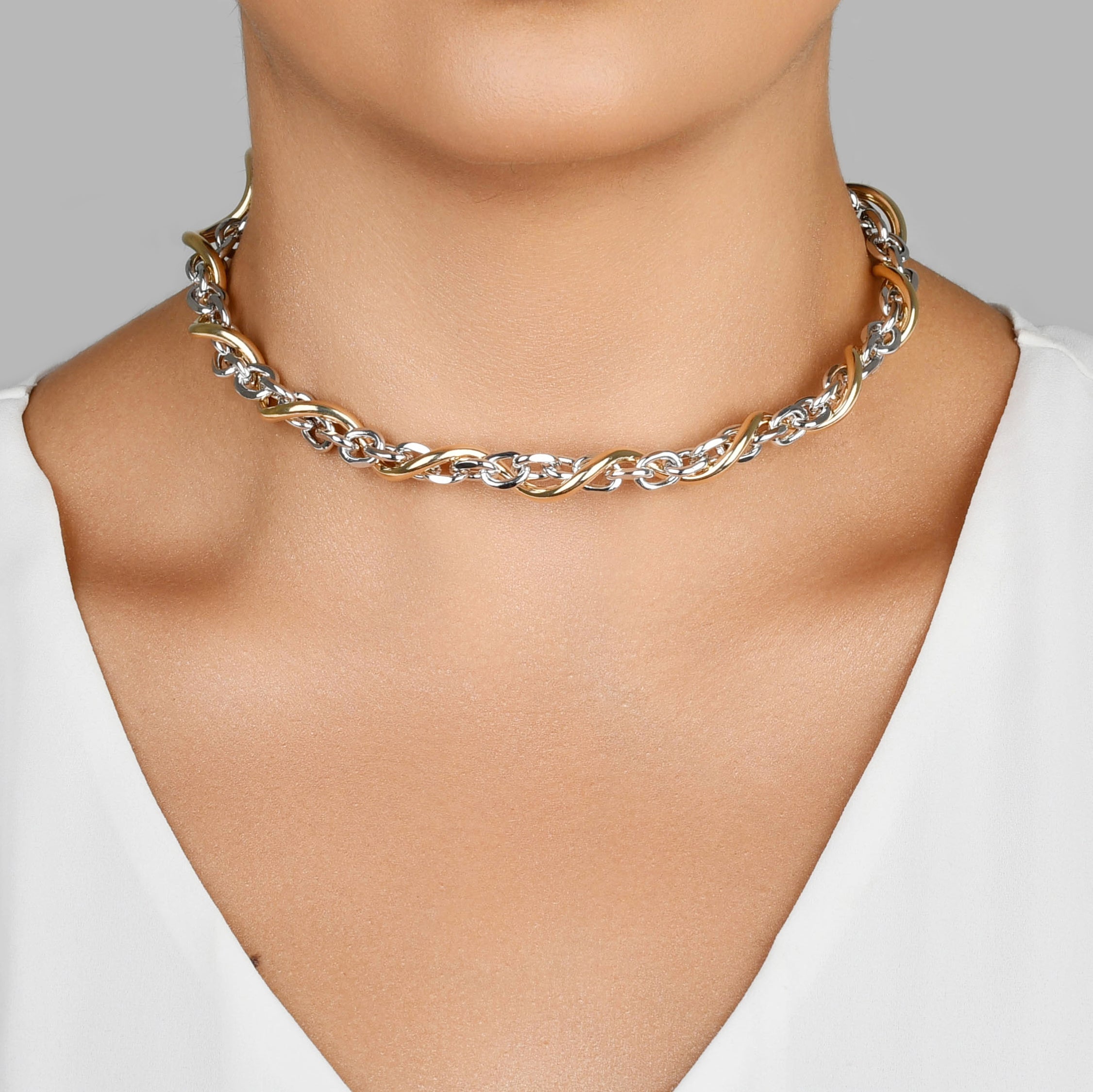 Dual Twist Choker