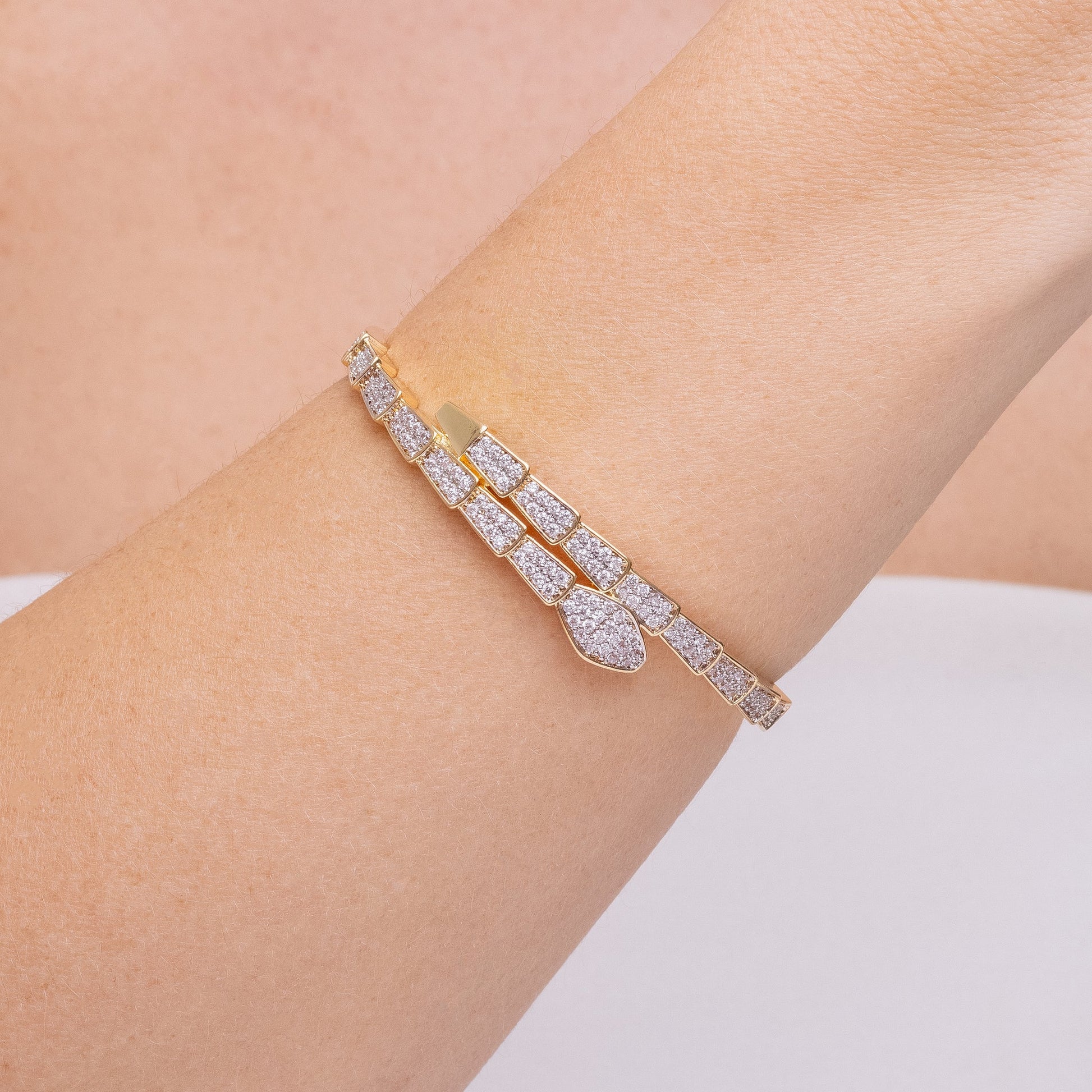 Lady of Wisdom, bracelet in 18k gold filled on palladium base - view 2